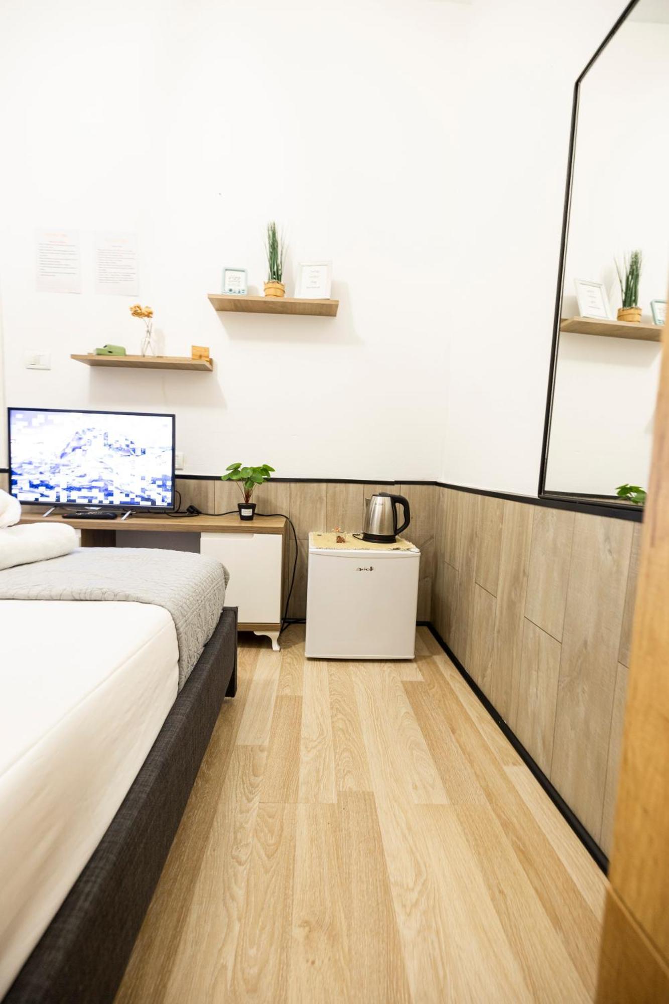 Tiny Cute Near The Center - 5 Min Walk Apartment