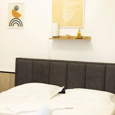 Tiny Cute Studio Near The City Center - 5 Min Walk Tirana Exterior photo