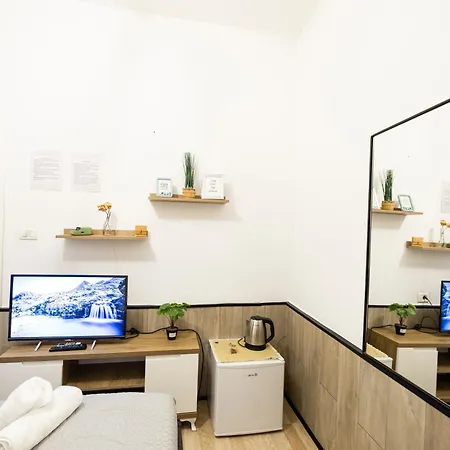Tiny Cute Studio Near The City Center - 5 Min Walk Tirana Exterior photo